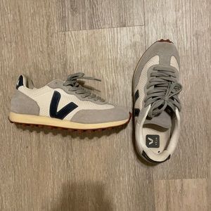 Veja Rio Branco Sneakers